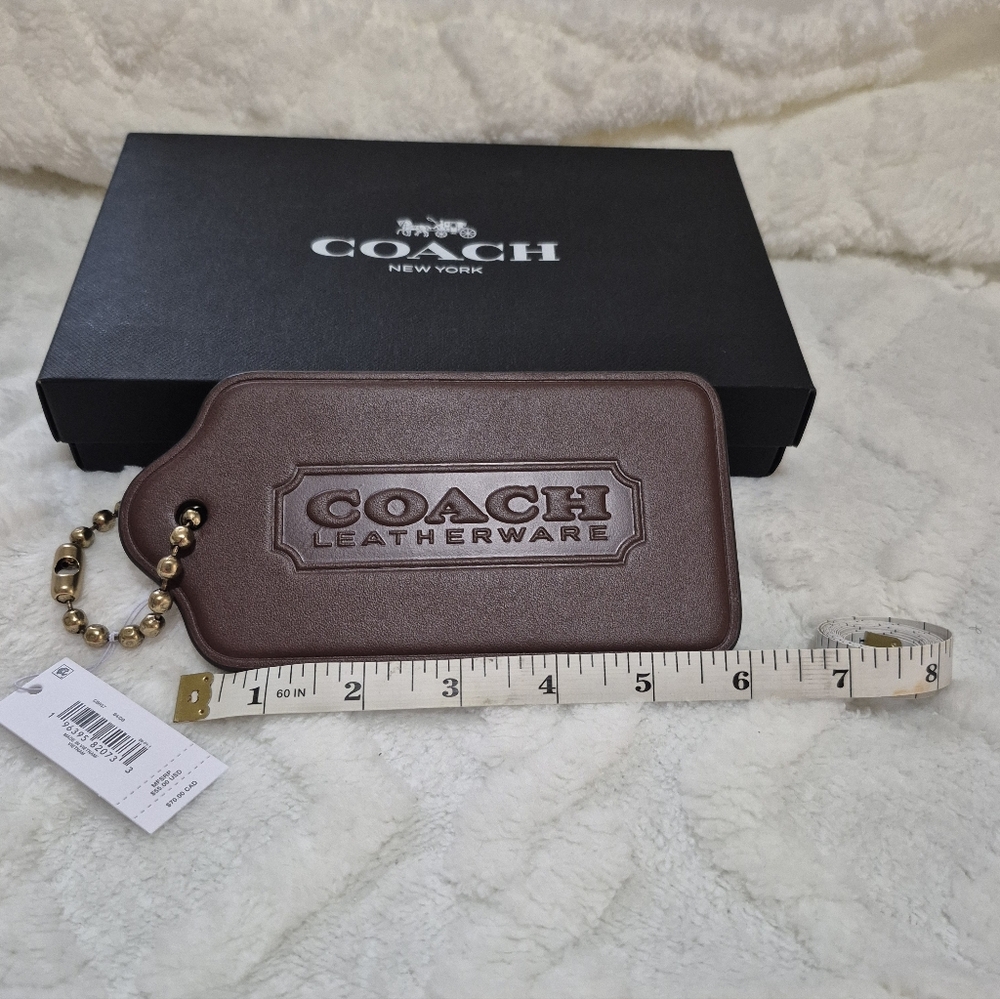 Brand New! Tags Attached! Coach Brown Leather Key Holder with Gold Chain - Picture 2 of 5